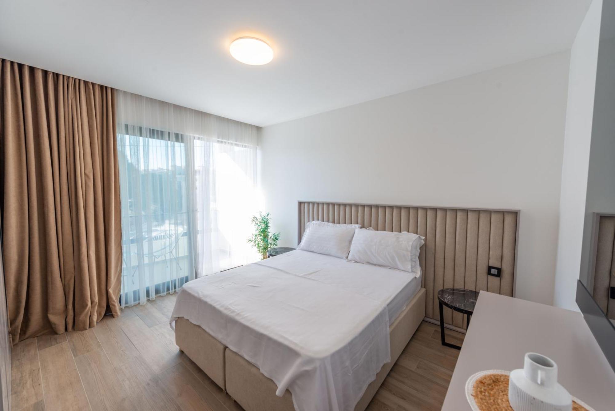 Botanica Boutique Hotel ウルツィニ エクステリア 写真