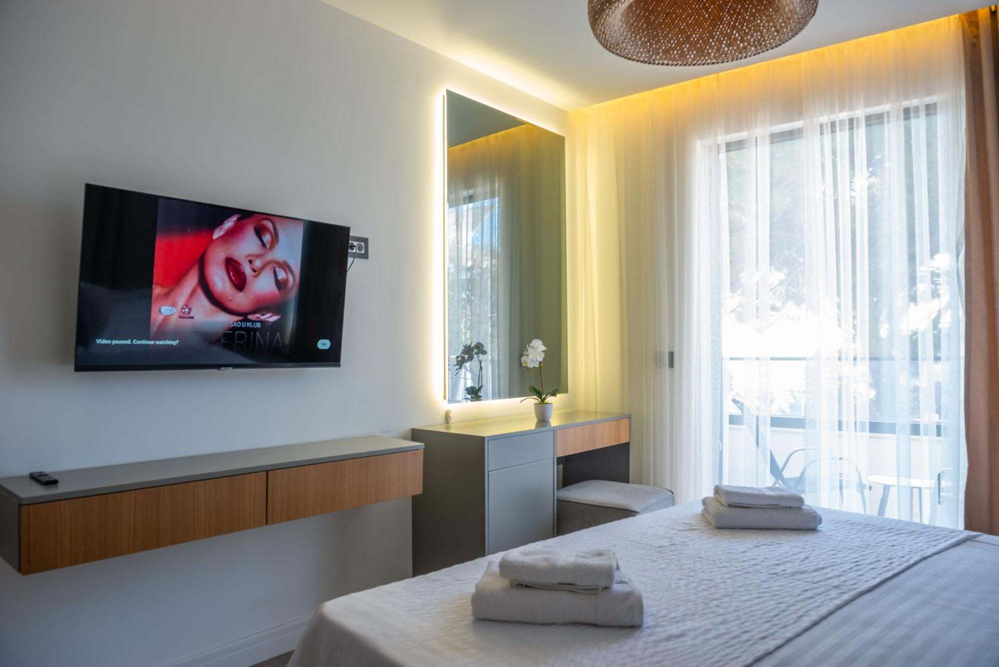 Botanica Boutique Hotel ウルツィニ エクステリア 写真
